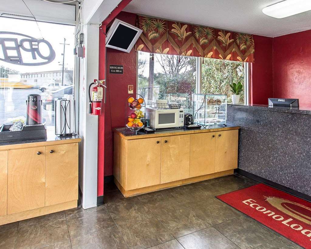 Econo-Lodge Of Конуэй Ресторан фото
